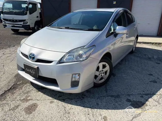 2011 Toyota Prius L