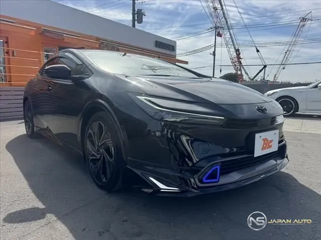 2024 Toyota Prius, photo 1 of 20