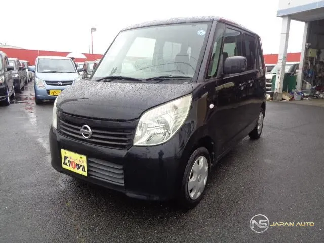 2012 Nissan Roox E