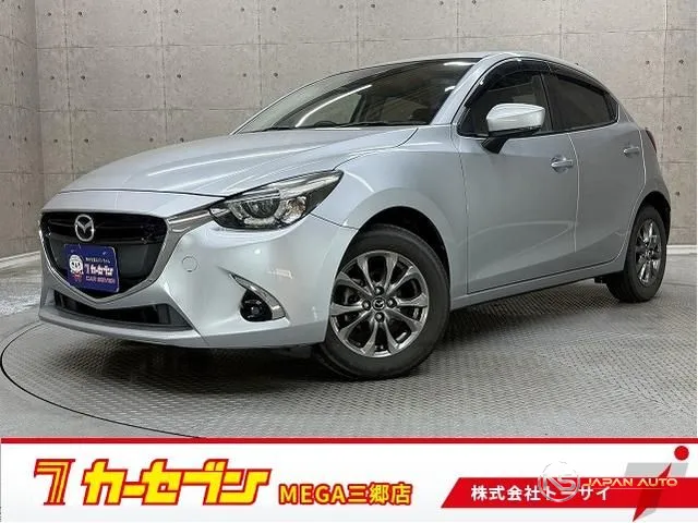 2017 Mazda Demio 13S Touring
