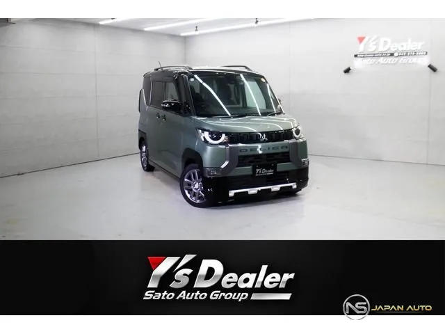 2024 Mitsubishi Delica Mini T Premium