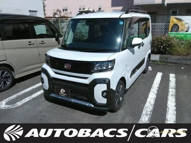 2023 Daihatsu Tanto, photo 1 of 3