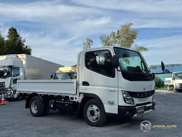 2025 Mitsubishi Fuso Canter
