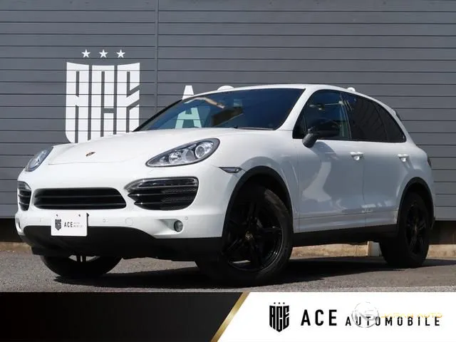 2014 Porsche Cayenne Platinum Edition