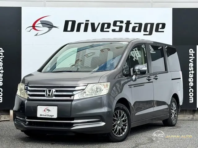 2013 Honda Stepwagon G E Selection