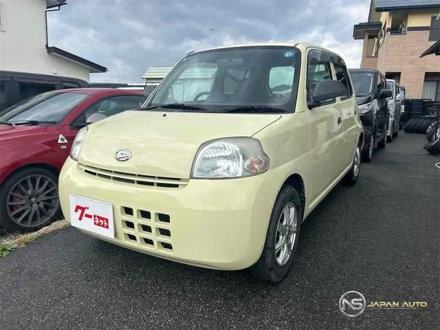 2011 Daihatsu Esse D