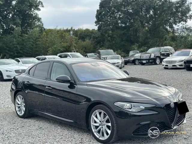 2019 Alfa Romeo Giulia Super