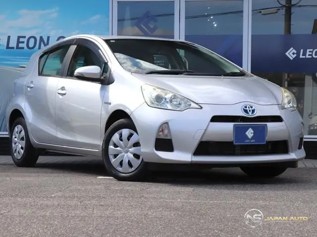2013 Toyota Aqua L